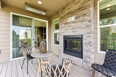 19507 81st Place NE Kenmore WA 98028