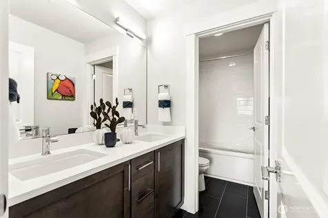 19507 81st Place NE Kenmore WA 98028