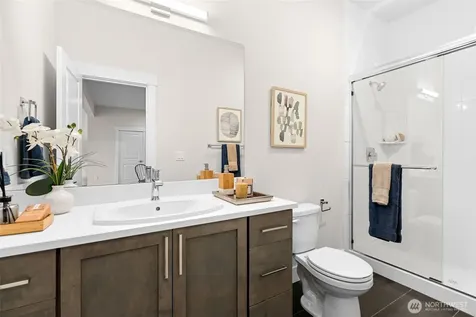 19507 81st Place NE Kenmore WA 98028