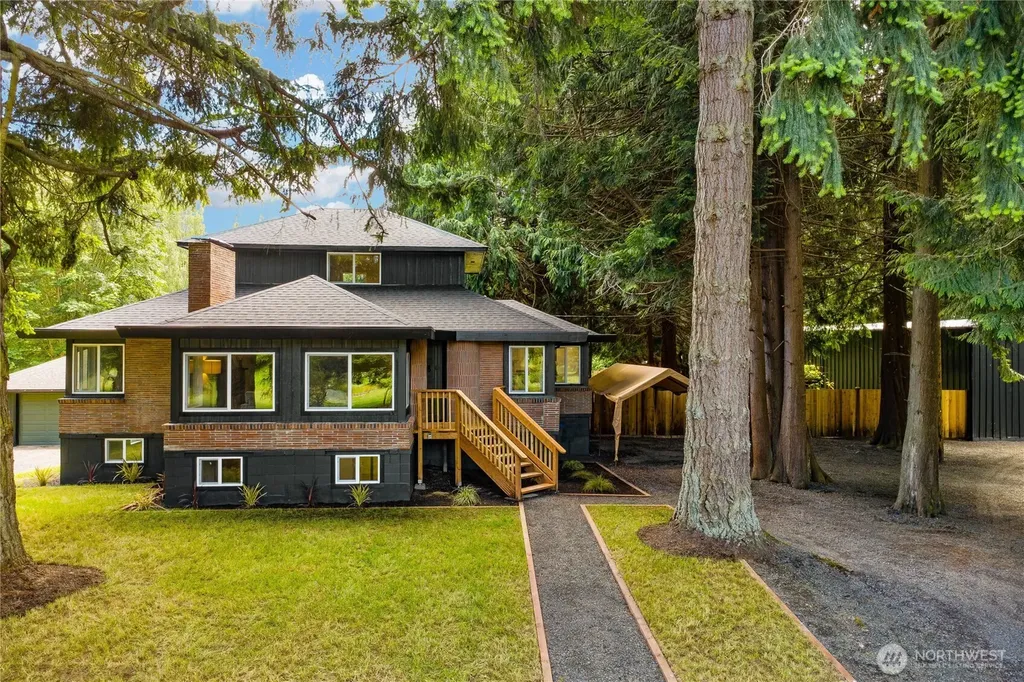8021 NE Eglon Road Kingston WA 98346