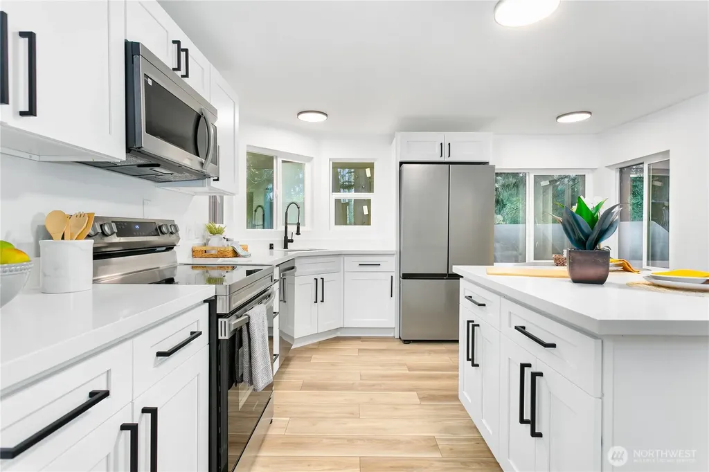 8021 NE Eglon Road Kingston WA 98346