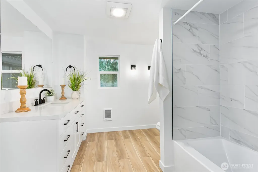8021 NE Eglon Road Kingston WA 98346