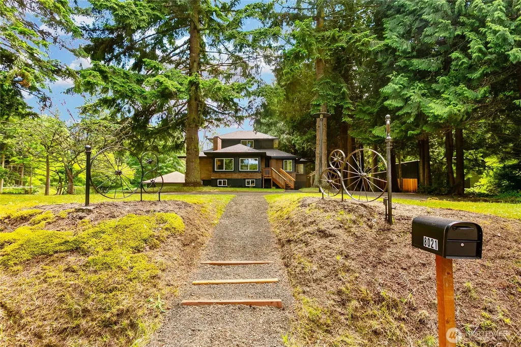 8021 NE Eglon Road Kingston WA 98346
