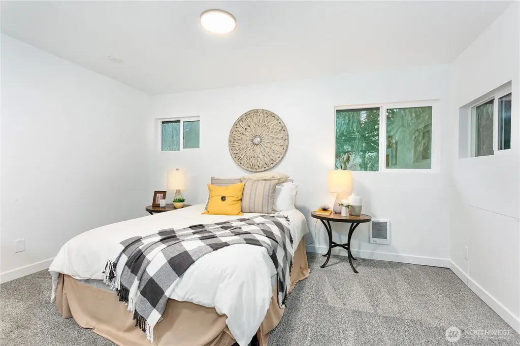 8021 NE Eglon Road Kingston WA 98346