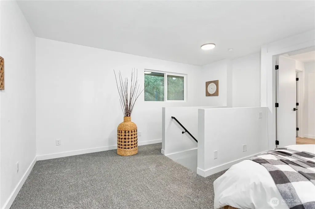 8021 NE Eglon Road Kingston WA 98346