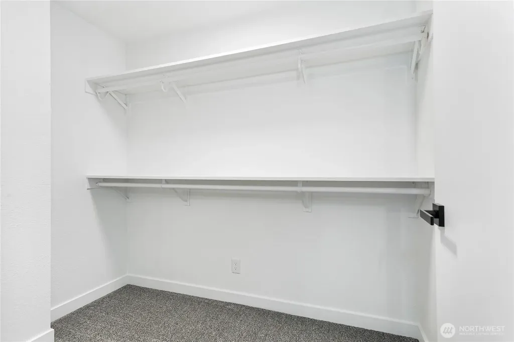 8021 NE Eglon Road Kingston WA 98346