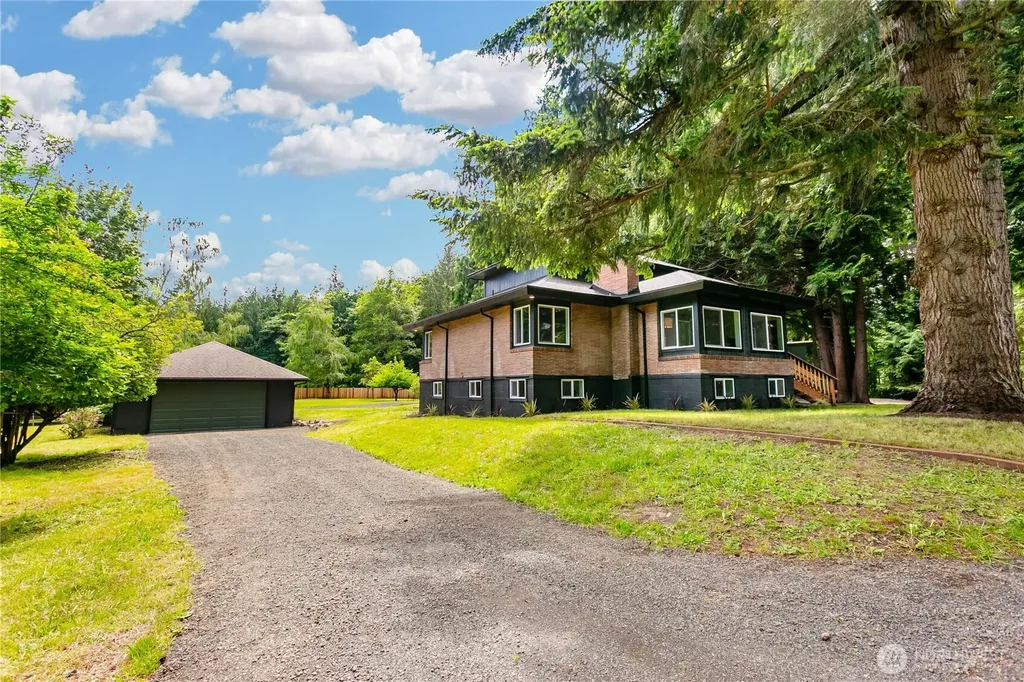 8021 NE Eglon Road Kingston WA 98346