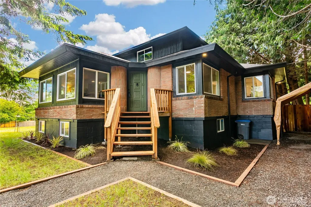 8021 NE Eglon Road Kingston WA 98346