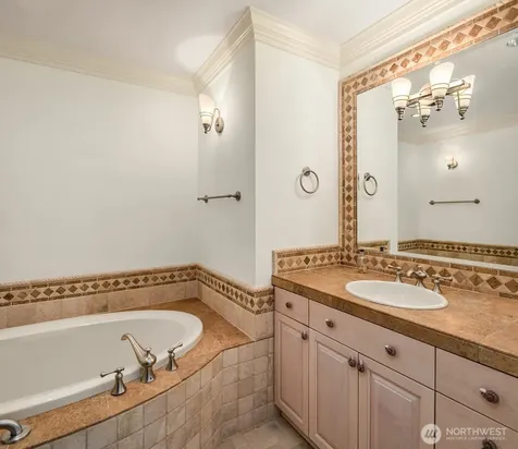 10132 NE 59th Street Kirkland WA 98033