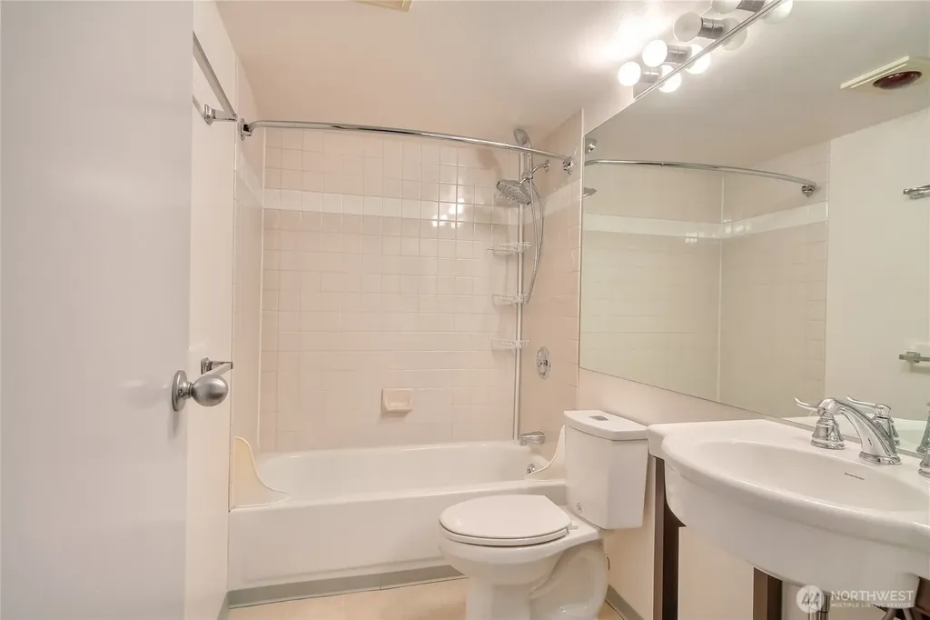 121 Vine Street Seattle WA 98121