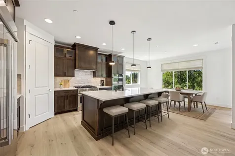 19515 81st Place NE Kenmore WA 98028