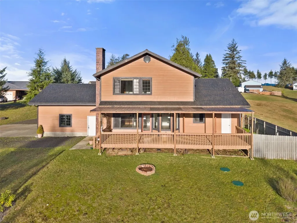 15 Spruce Lane South Bend WA 98586