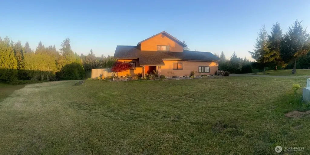15 Spruce Lane South Bend WA 98586