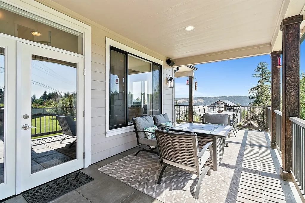 4717 127th Avenue E Edgewood WA 98372