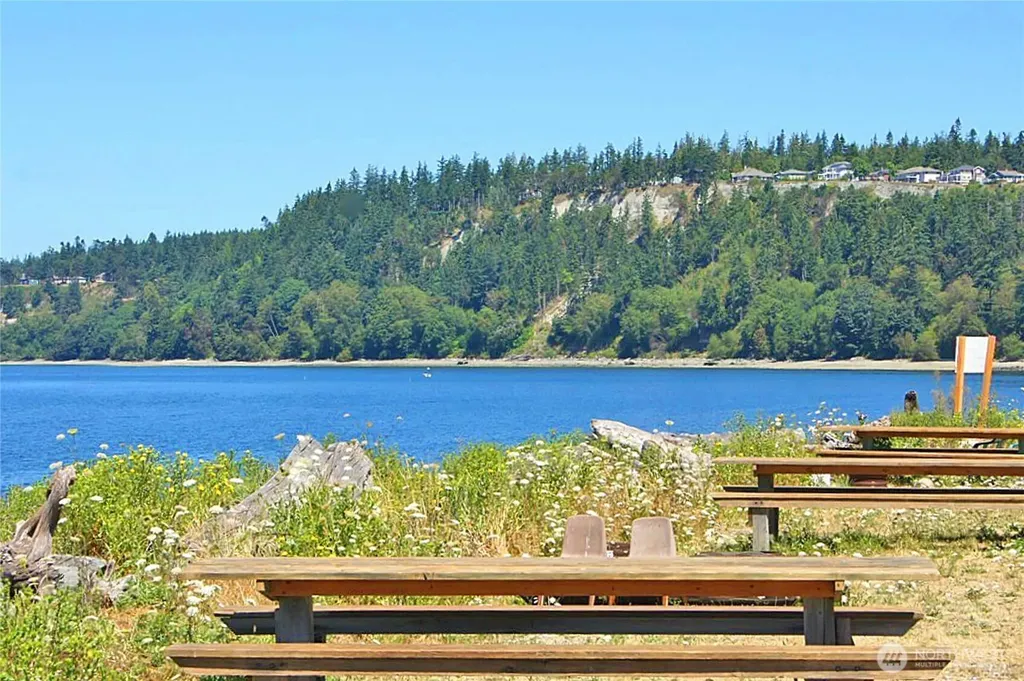 127 W Admirality Way Camano Island WA 98282