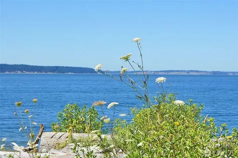 127 W Admirality Way Camano Island WA 98282