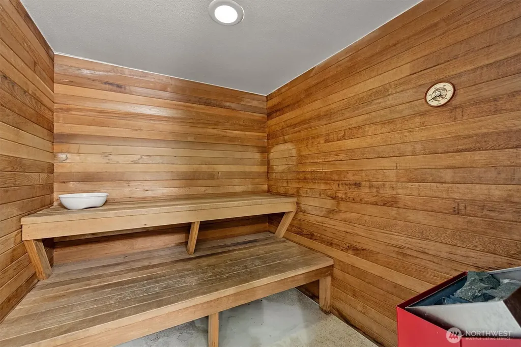 2253 Gilman Drive W Seattle WA 98119