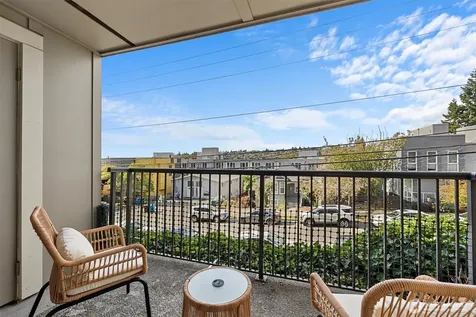 2253 Gilman Drive W Seattle WA 98119