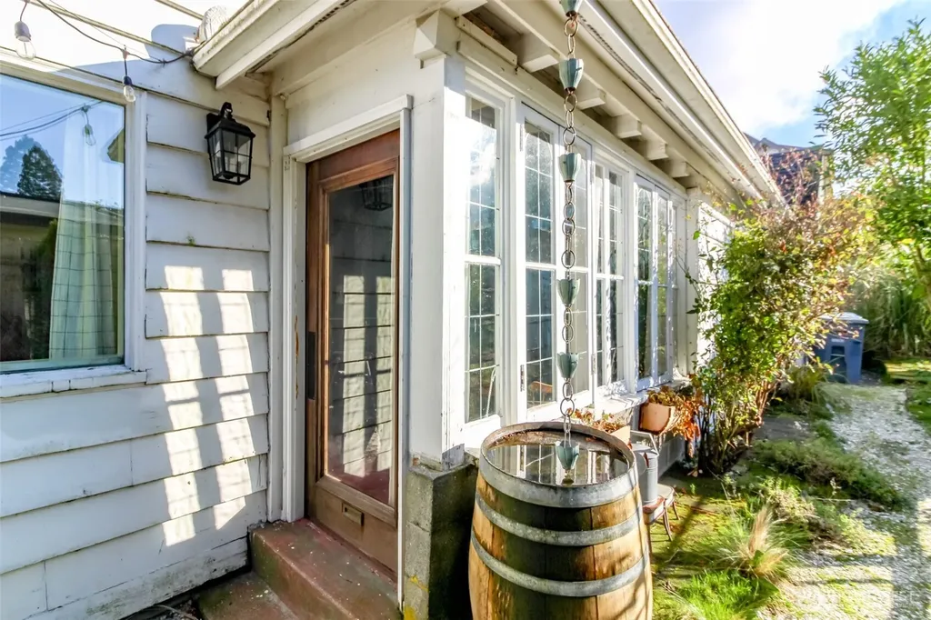 1514 Rainier Street Steilacoom WA 98388