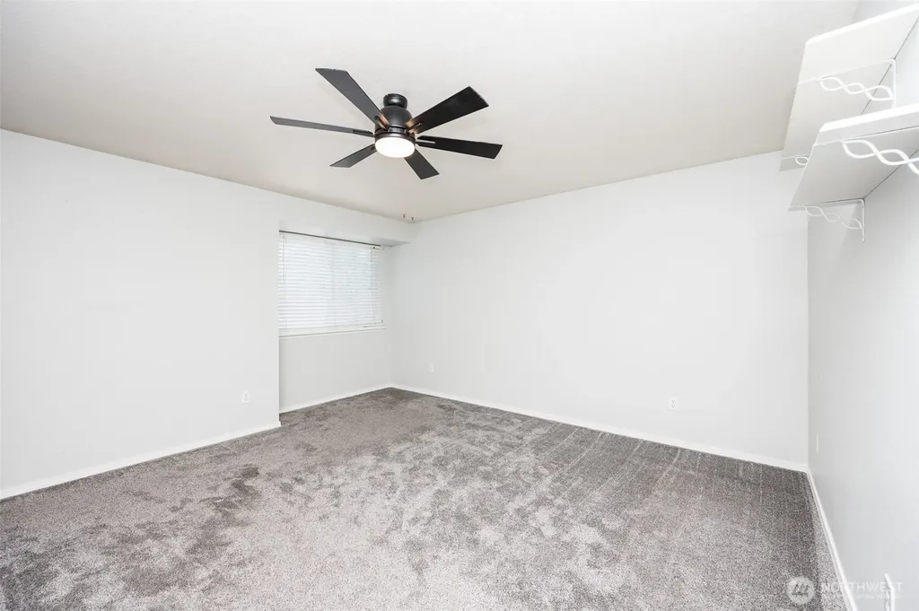 5726 99th Street Ct E Puyallup WA 98373