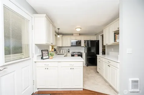 5726 99th Street Ct E Puyallup WA 98373