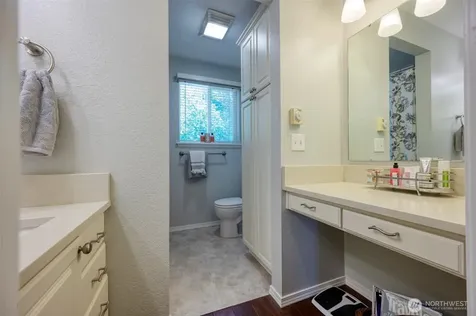 5726 99th Street Ct E Puyallup WA 98373
