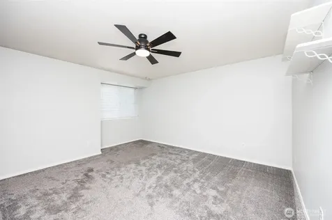 5726 99th Street Ct E Puyallup WA 98373