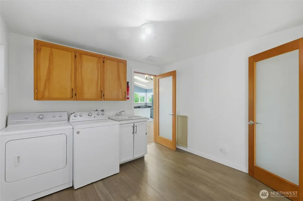 200 N Schaufler Lane Lilliwaup WA 98555