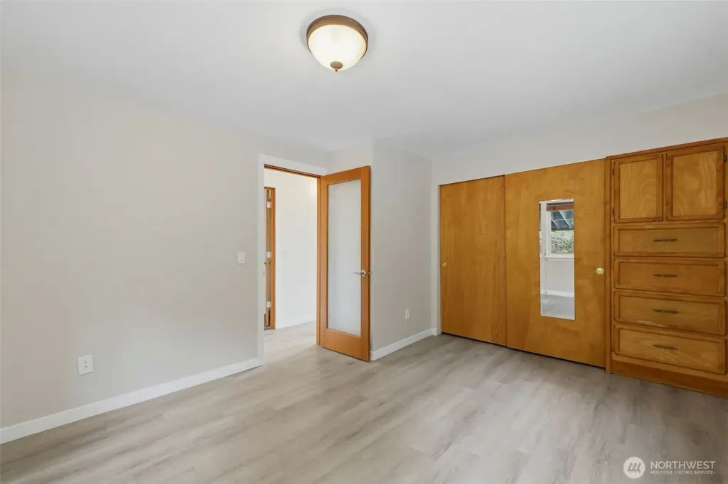 200 N Schaufler Lane Lilliwaup WA 98555