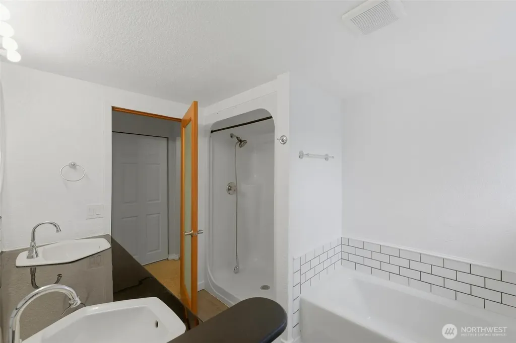 200 N Schaufler Lane Lilliwaup WA 98555