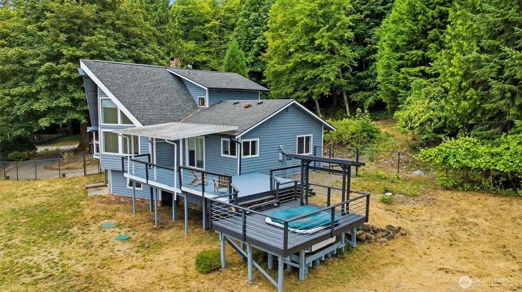 200 N Schaufler Lane Lilliwaup WA 98555