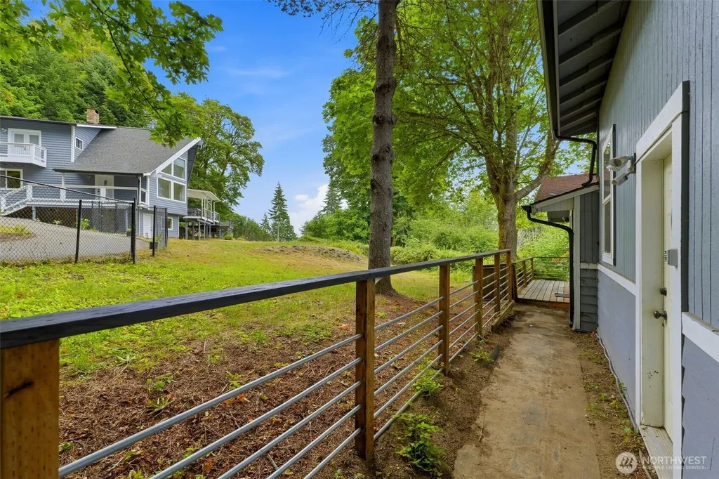 200 N Schaufler Lane Lilliwaup WA 98555