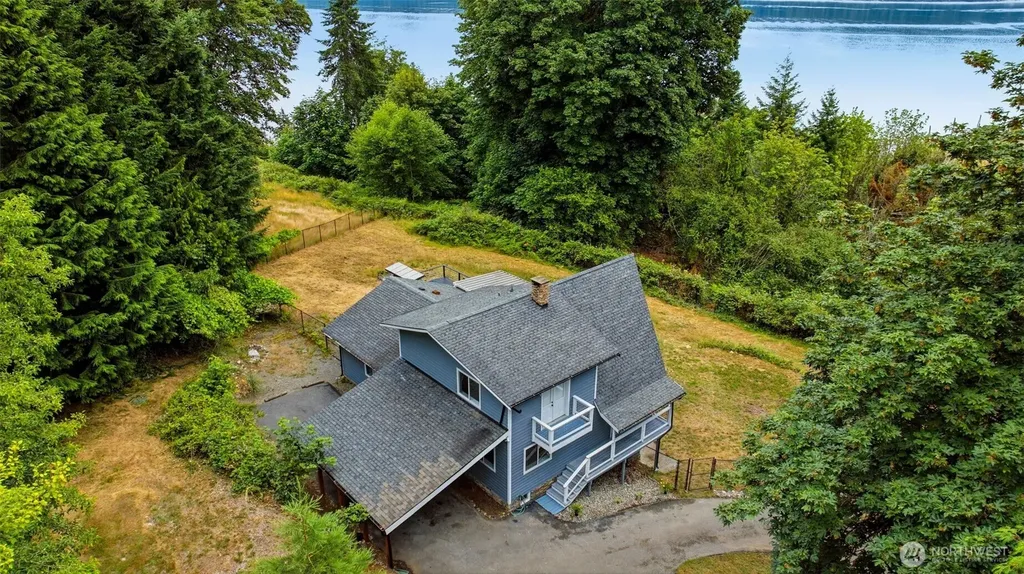 200 N Schaufler Lane Lilliwaup WA 98555