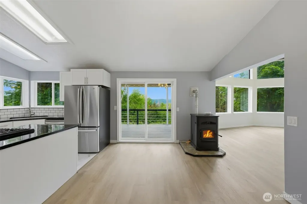 200 N Schaufler Lane Lilliwaup WA 98555