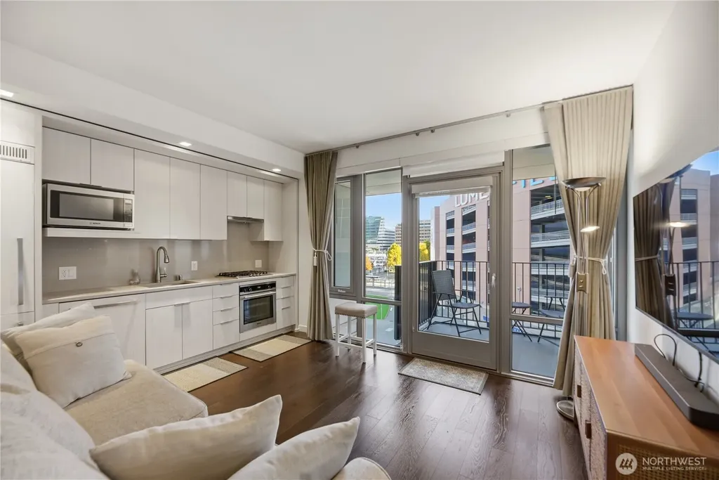 590 1st Avenue S Seattle WA 98104