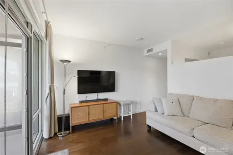 590 1st Avenue S Seattle WA 98104