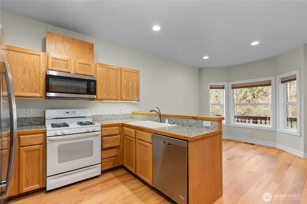 13796 Seaview Way Anacortes WA 98221