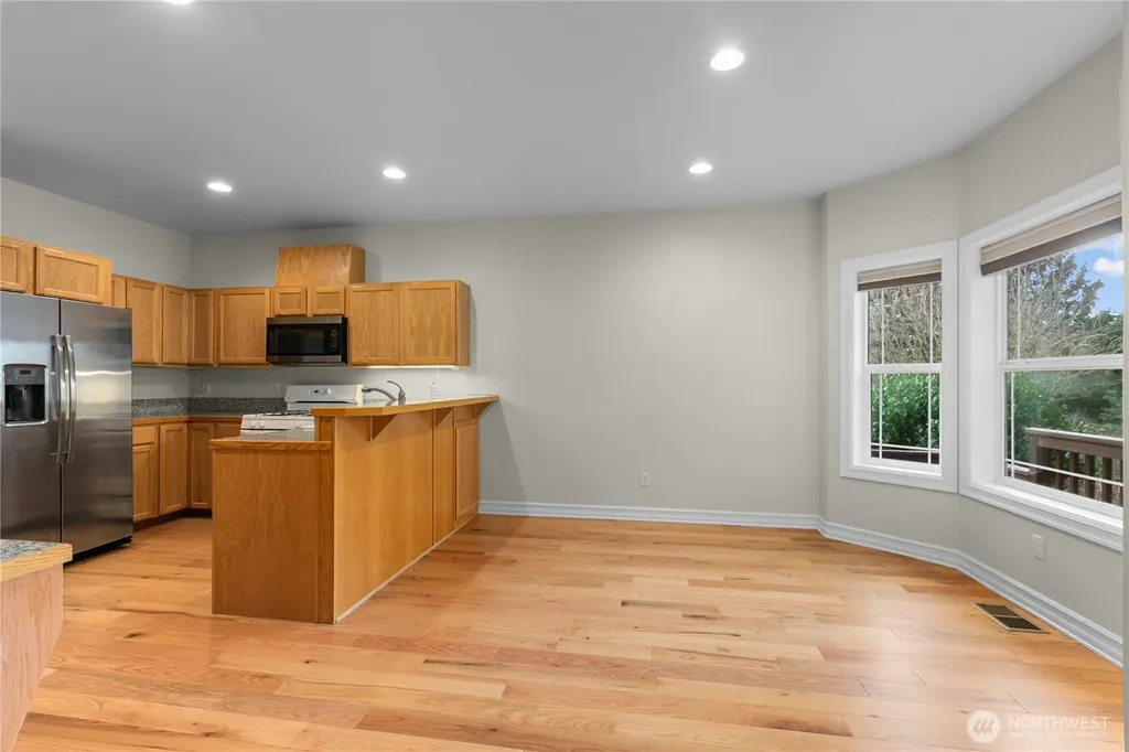 13796 Seaview Way Anacortes WA 98221