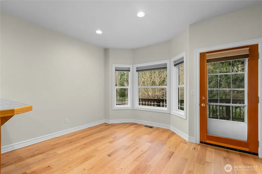 13796 Seaview Way Anacortes WA 98221