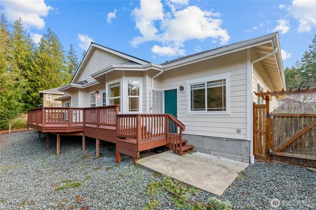 13796 Seaview Way Anacortes WA 98221