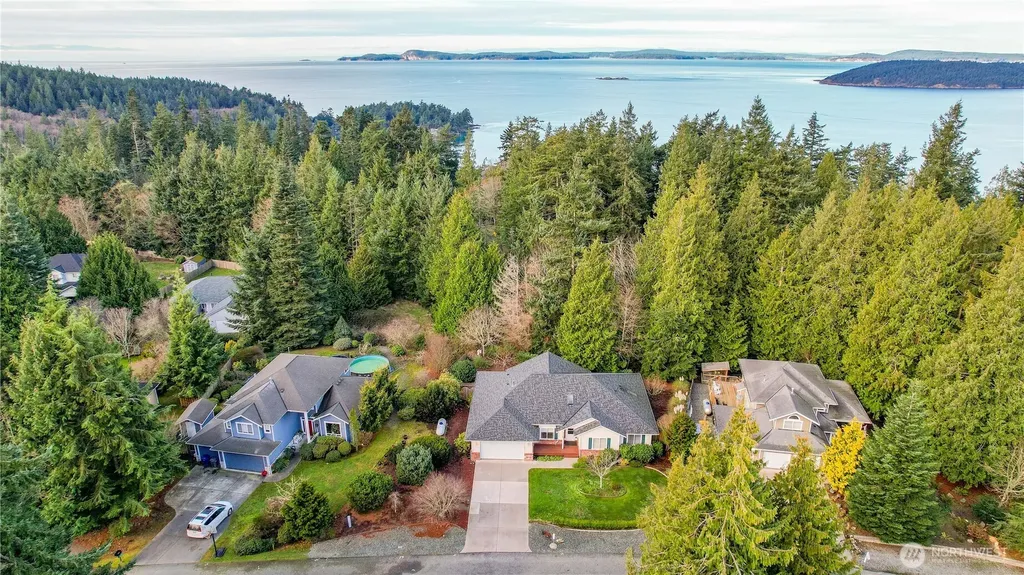 13796 Seaview Way Anacortes WA 98221