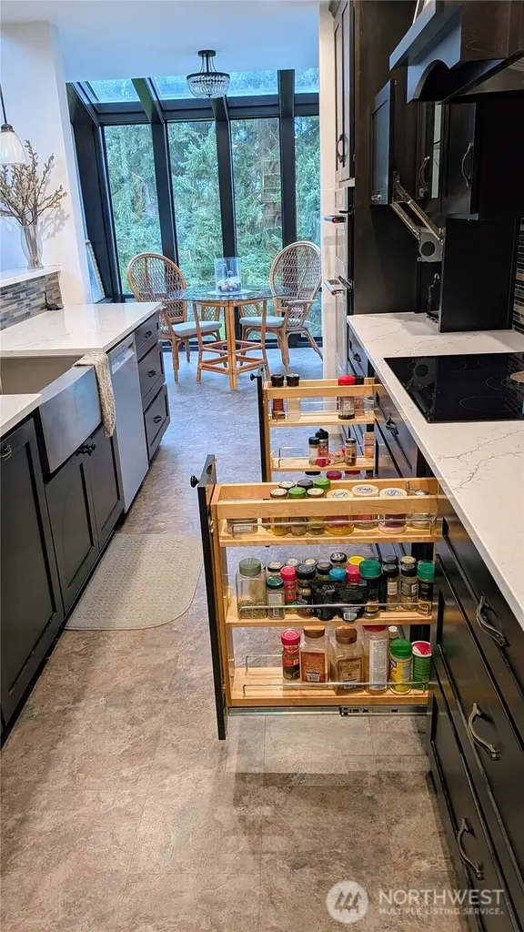2419 S Cedar Tacoma WA 98405