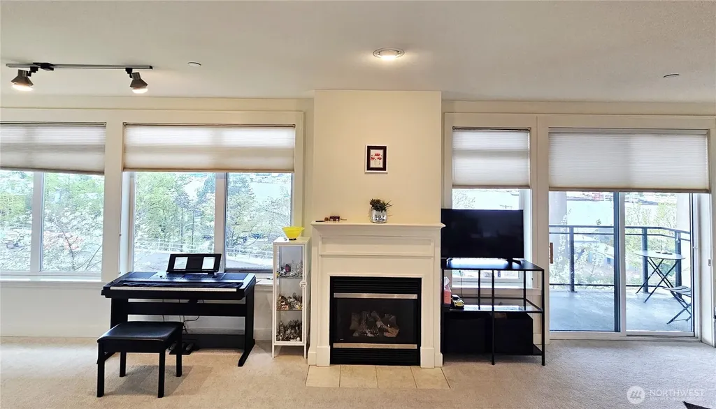 3217 Eastlake Avenue E Seattle WA 98102