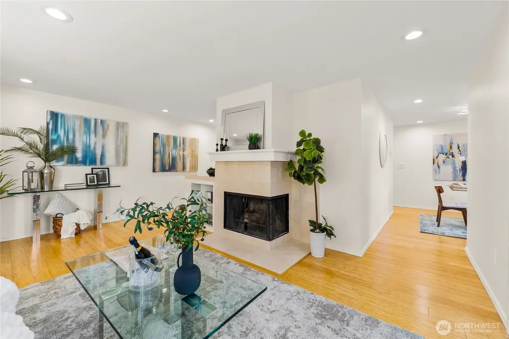 1218 101st Place NE Bellevue WA 98004