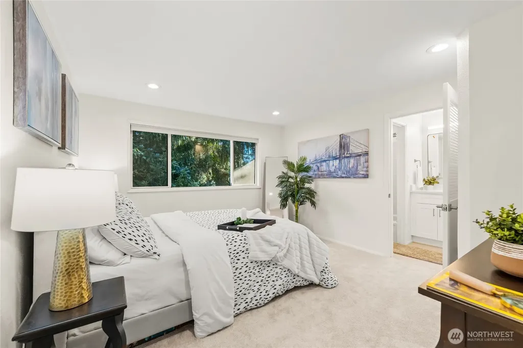 1218 101st Place NE Bellevue WA 98004