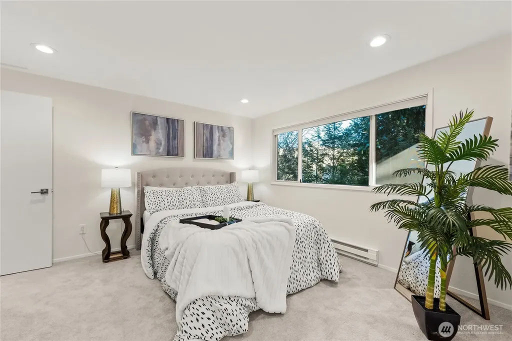 1218 101st Place NE Bellevue WA 98004