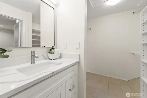 1218 101st Place NE Bellevue WA 98004