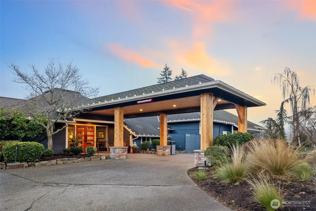 2378 Discovery Place Langley WA 98260