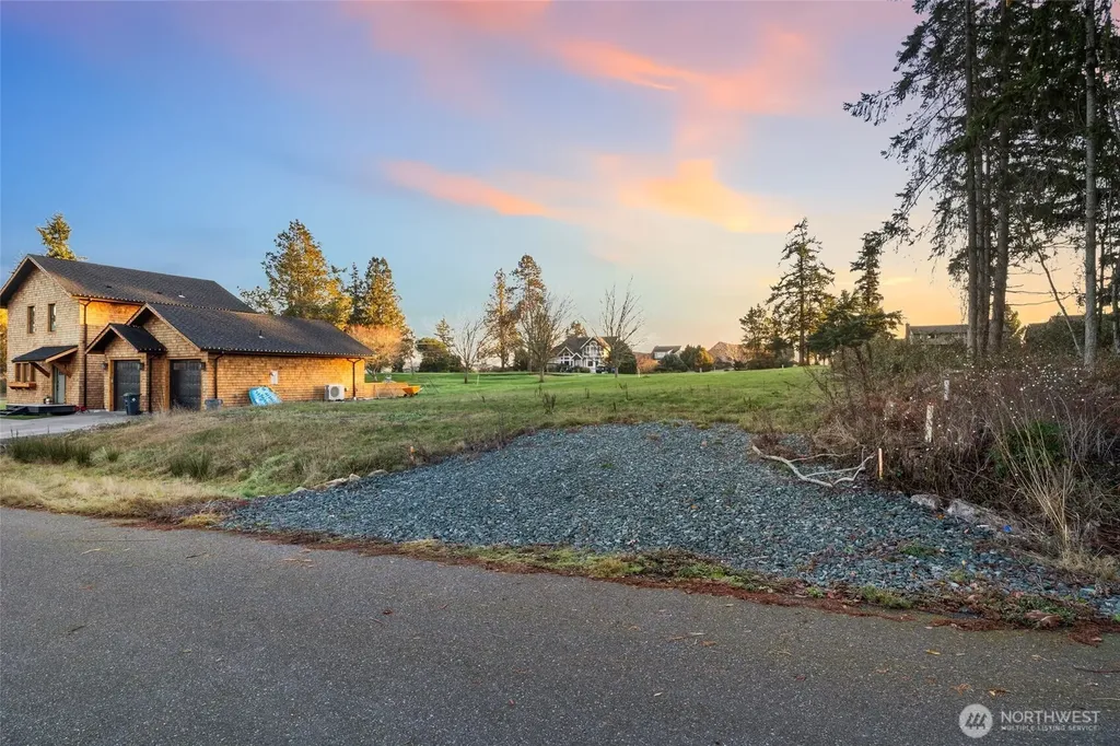 2378 Discovery Place Langley WA 98260