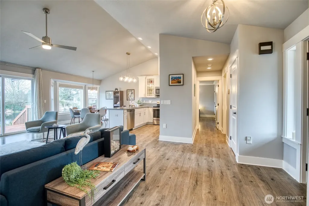 673 Island Circle SE Ocean Shores WA 98569